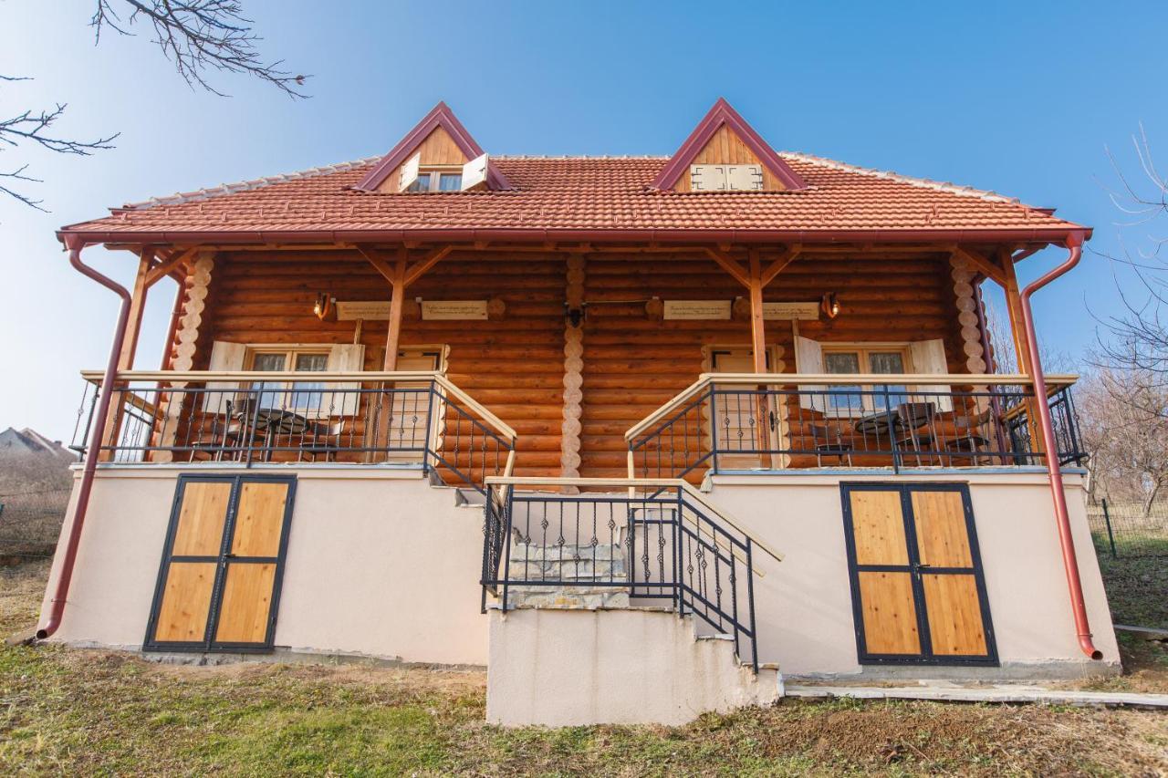 Apartmani Zuti Leptir Връдник Екстериор снимка